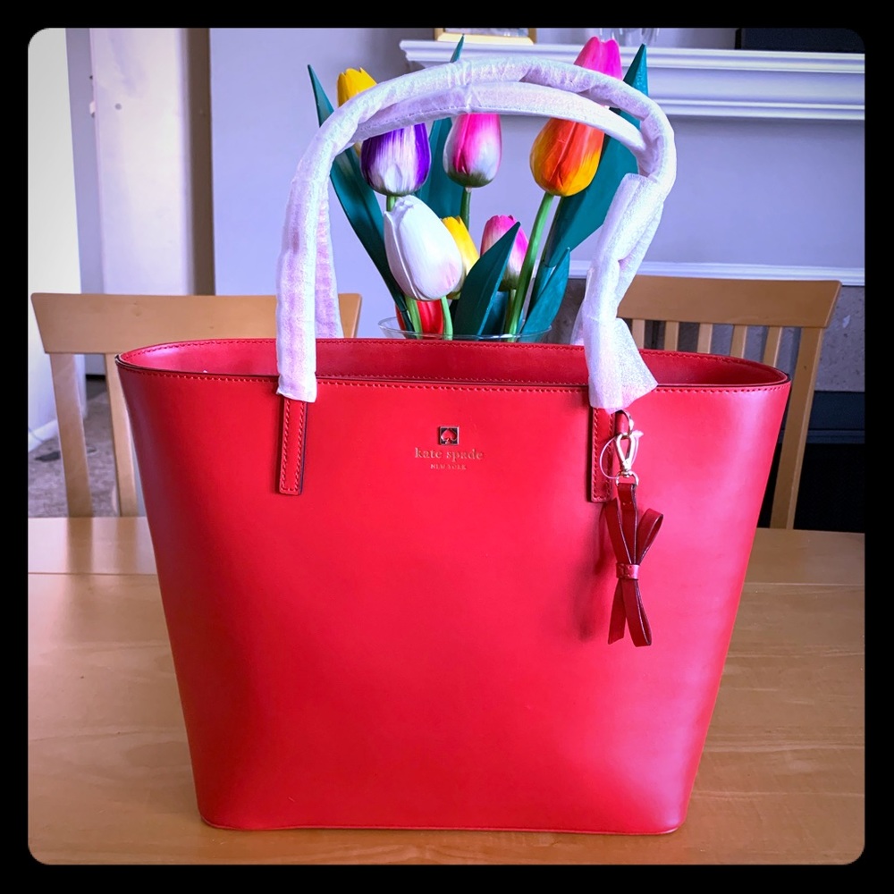 NWT KATE SPADE Maxi Sawyer Street Lacquered Bag